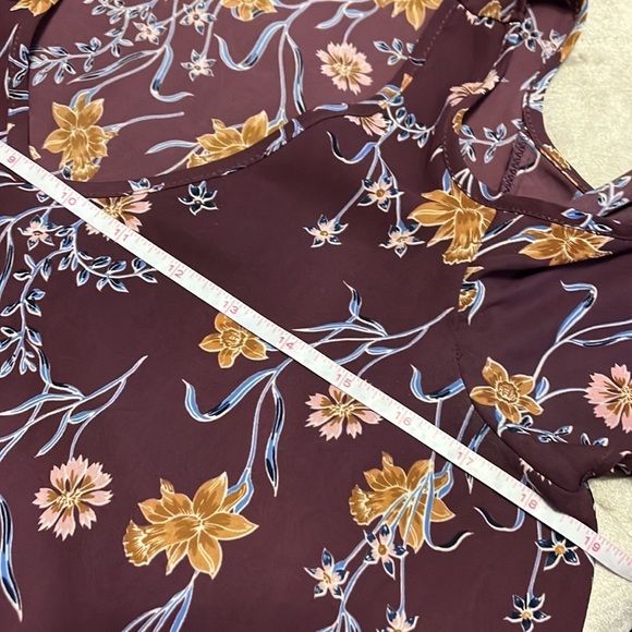 Pink rose brands, floral, print, cold shoulder, top with flowy sleeves - Picture 9 of 11